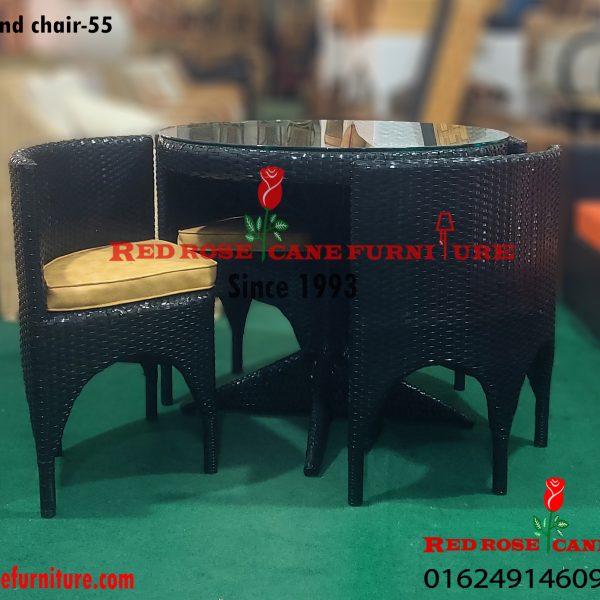 Dining tale and chair